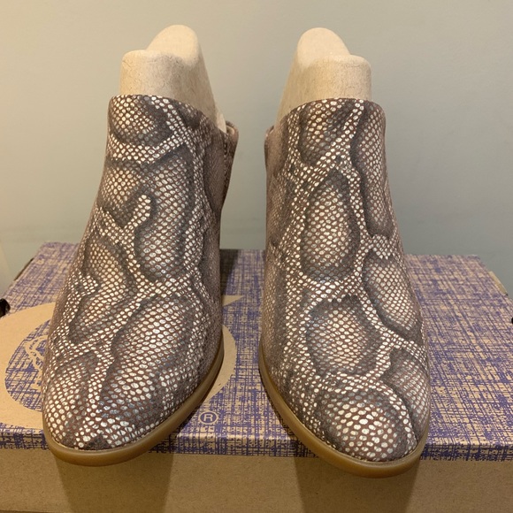 🆕👡 Born Eustis Brown Snakeskin NIB - Picture 2 of 6